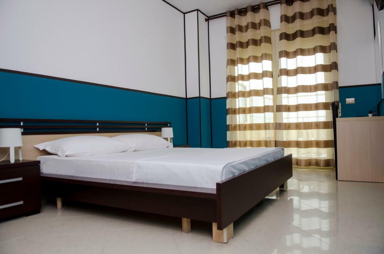 Hotel Vala Durrës Eksteriør bilde